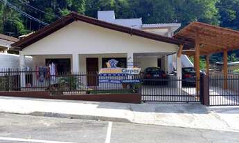 Imagem: Adriano Carpes Imóveis vende casa em Indaial