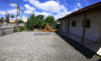 Imagem 3: Casa com 04 quartos e amplo terreno 17 X 21 na Praia de Gravatá, Navegantes, SC Adriano Ca