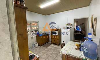 Imagem 4: Adriano Carpes Imóveis vende casa a 1.200 metros da praia em Penha Santa Catarina