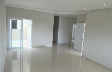 Imagem 2: Casa com 3 dormitórios à venda no Condominio Jardim de Mônacom em Hortolândia/SP