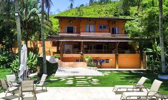 Imagem: Casa à Beira do Rio e do Mar em Barra do