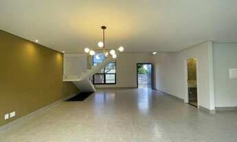 Imagem 3: SHA Quadra 4 Arniqueiras Casa 3 Suítes 2 Vagas Útil 270 m² Terreno 235 m²