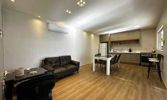 Imagem 6: Conj 4 Arniqueiras Casa 2 Quartos 6 Vagas 100m² Armários Planejados Piscina