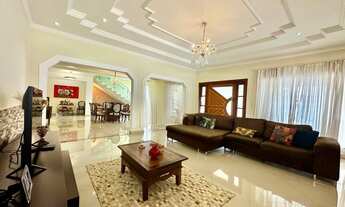 Imagem: Conjunto 4 Arniqueiras 5 Quartos 3 Suítes