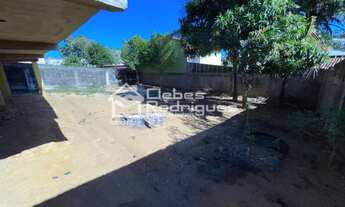 Imagem 4: Casa duplex com 5 quartos sendo 1 suíte e vista para o mar no bairro Setiba Guarapari-ES