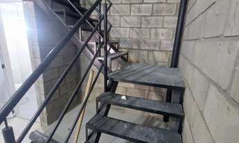 Imagem 6: GALPÃO PARA ALUGUEL. 105 METROS, SENDO 55 METROS NA PARTE DEBAIXO E 50 METROS NA PARTE DE