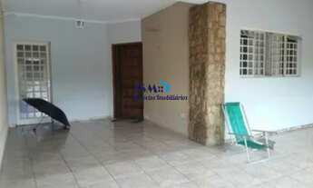 Imagem: Casa térrea de 2 Dormitórios, 3 Vagas