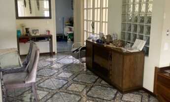 Imagem 5: Sobrado de 277.68 m² com 3 suítes + 5 banheiros + 5 Vagas de garagemà venda no Condomínio