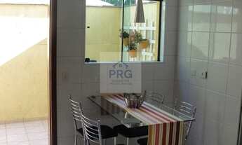 Imagem 7: Sobrado de Luxo à Venda na Vila Suzana - 4 Quartos, 2 Suítes e 6 Vagas de Garagem!