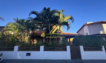 Imagem 6: Casa Duplex 4 suítes em Buraquinho para aluguel! 205m2, varanda gourmet com churrasqueira