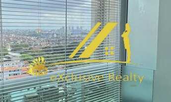 Imagem 4: Apartamento super espaçoso em Ondina, com vista mar, bem no circuito do Carnaval. 132m2, 3