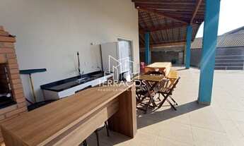 Imagem 4: CONFORTÁVEL CASA TÉRREA COM AT=1.000 M² E AC=300 M² - 4 SUÍTES - CONDOMÍNIO HORIZONTE AZUL