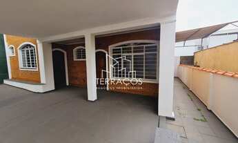 Imagem 2: CASA COMERCIAL OU RESIDENCIAL EM RUA PRIVILEGIADA NO CENTRO DE JUNDIAÍ