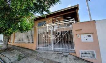 Imagem: CASA RECÉM REFORMADA À VENDA NO BAIRRO