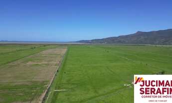 Imagem: Terreno com grande potencial de frente Br-101