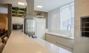 Imagem 3: APARTAMENTO MOBILIADO E DECORADO COM 3 DORMITÓRIOS SENDO 1 SUÍTE E 2 DEMI-SUÍTES