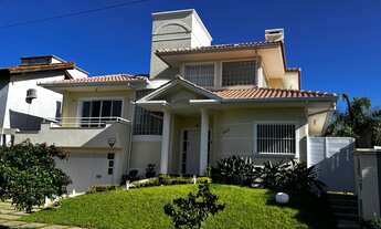 Imagem: CASA MOBILIADA E DECORADA A VENDA EM JURERÊ