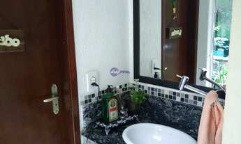 Imagem 4: Lindo sobrado com 3 dormitórios, sendo uma suíte com sacada, banheiro, sala com sacada, la