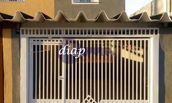 Imagem 2: Lindo sobrado com 2 dormitórios, sala, cozinha, lavanderia, banheiro e 1 vaga de garagem