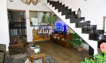 Imagem 7: Sobrado com 2 dormitórios, sendo 2 suítes, todos com armários planejados, suítes com armár