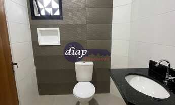 Imagem 3: Apartamento novo, situado em um prédio de 3 andares sem elevador, com 2 quartos, sala, coz