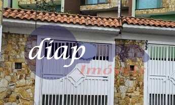 Imagem 2: Lindo sobrado no Jardim Laone com 3 dormitórios com armários embutidos, sendo 1 suíte com