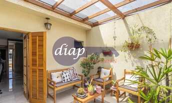 Imagem 4: Lindo sobrado com 63 m² divididos em 2 dormitórios, sendo 1 suíte, lavabo, sala, cozinha