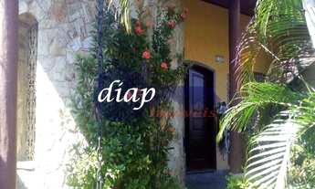 Imagem: Imóvel de altíssimo padrão com piscina