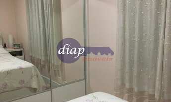 Imagem 3: O apartamento está localizado a 700 metros da estação de metrô Vila Matilde. Rua residenci