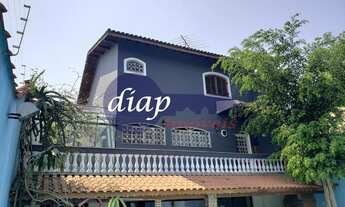 Imagem 4: Lindo sobrado com 2 andares + 1 subsolo, possui 3 dormitórios (sendo uma suíte com closet