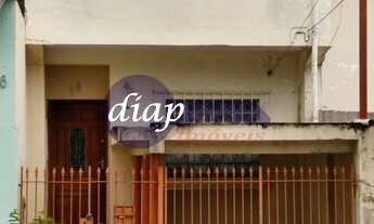 Imagem: Sobrado em reforma, com 2 dormitórios