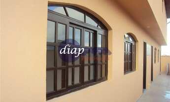 Imagem: Sobrados com 90 m² divididos em 3 dormitórios