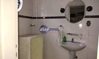 Imagem 4: Linda casa com 5 quartos, sendo 3 suíte, mais um banheiro e um lavabo em cima. Em baixo, s