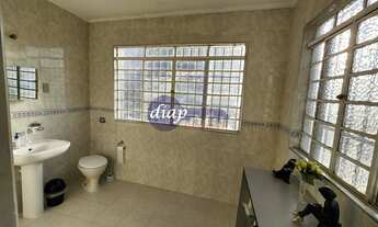 Imagem 6: Excelente casa comercial no Cambuci com 2 andares, no térreo 1 cozinha, 3 salas, 1 galpão