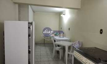 Imagem 6: Linda casa com 5 quartos, sendo 3 suíte, mais um banheiro e um lavabo em cima. Em baixo, s