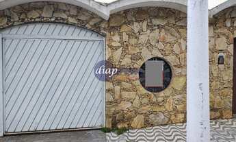 Imagem 2: Linda casa com 5 quartos, sendo 3 suíte, mais um banheiro e um lavabo em cima. Em baixo, s