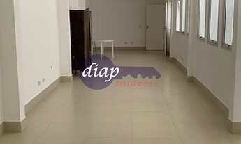 Imagem 4: Imóvel para renda. São 135 m2 de terreno, 207 m2 de área construída, totalmente reformado