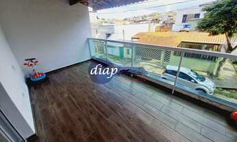 Imagem 3: Lindo sobrado com 3 dormitórios, uma suíte, cozinha planejada, varanda,quintal, corredor l