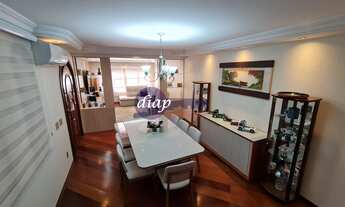 Imagem 6: O sobrado possui 300 m² de área útil com cômodos amplos e arejados. O imóvel está mobiliad