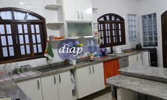 Imagem 6: Excelente sobrado no bairro do Tremembé com 4 dormitórios, sendo 1 suíte com armários embu