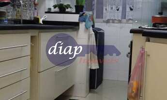 Imagem 6: Apartamento com 50 m² divididos em 2 quartos, sala, cozinha, lavanderia, banheiro e uma va