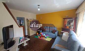 Imagem 4: Lindo sobrado com 4 quartos em cima, sendo 1 suíte, e 1 banheiro. Na parte inferior temos