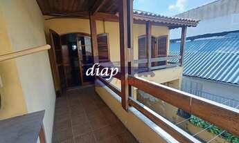 Imagem: Lindo sobrado com 4 quartos em cima, sendo