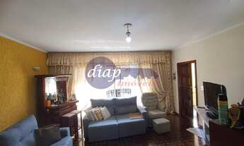 Imagem 6: Lindo sobrado com 4 quartos em cima, sendo 1 suíte, e 1 banheiro. Na parte inferior temos