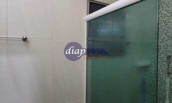 Imagem 5: Lindo imóvel com 3 casa. A primeira casa é um sobrado com 3 dormitórios, sendo 1 suítes, l