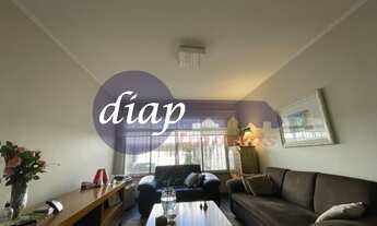 Imagem 3: Casa térrea com 180 m² divididos em 3 dormitórios com armários embutidos, sendo 1 suíte, d