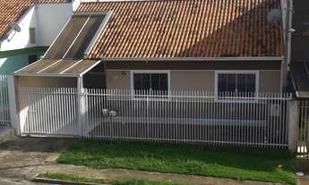 Imagem 2: CASA RESIDENCIAL EM EXCELENTE LOCALIZAÇÃO - 3 dormitórios - Cozinha com móveis planejados