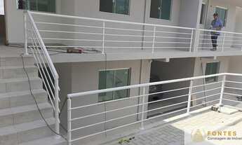 Imagem 2: 1 e 2: casa térrea com 57m²; 3 dormitórios; sala; cozinha; bwc; lavanderia e vaga de garag