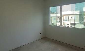 Imagem 2: Tríplex 4 dormitórios, 1 suíte, área de serviços, sala ampla,2 vagas de garagens, closet