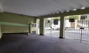 Imagem 2: Sobrado 232m² 4 quartos sendo 3 suítes 2 vagas cobertas todo reformado